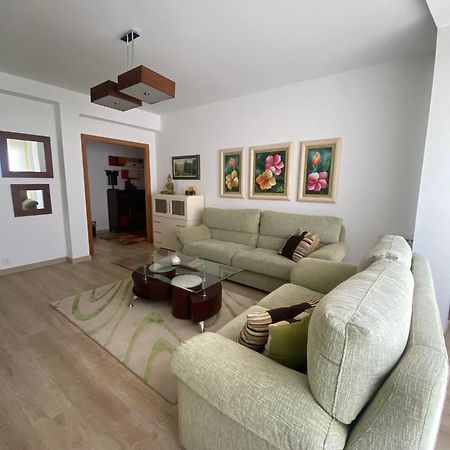 Precioso Piso En Pleno Centro De O Grove Apartment Exterior photo